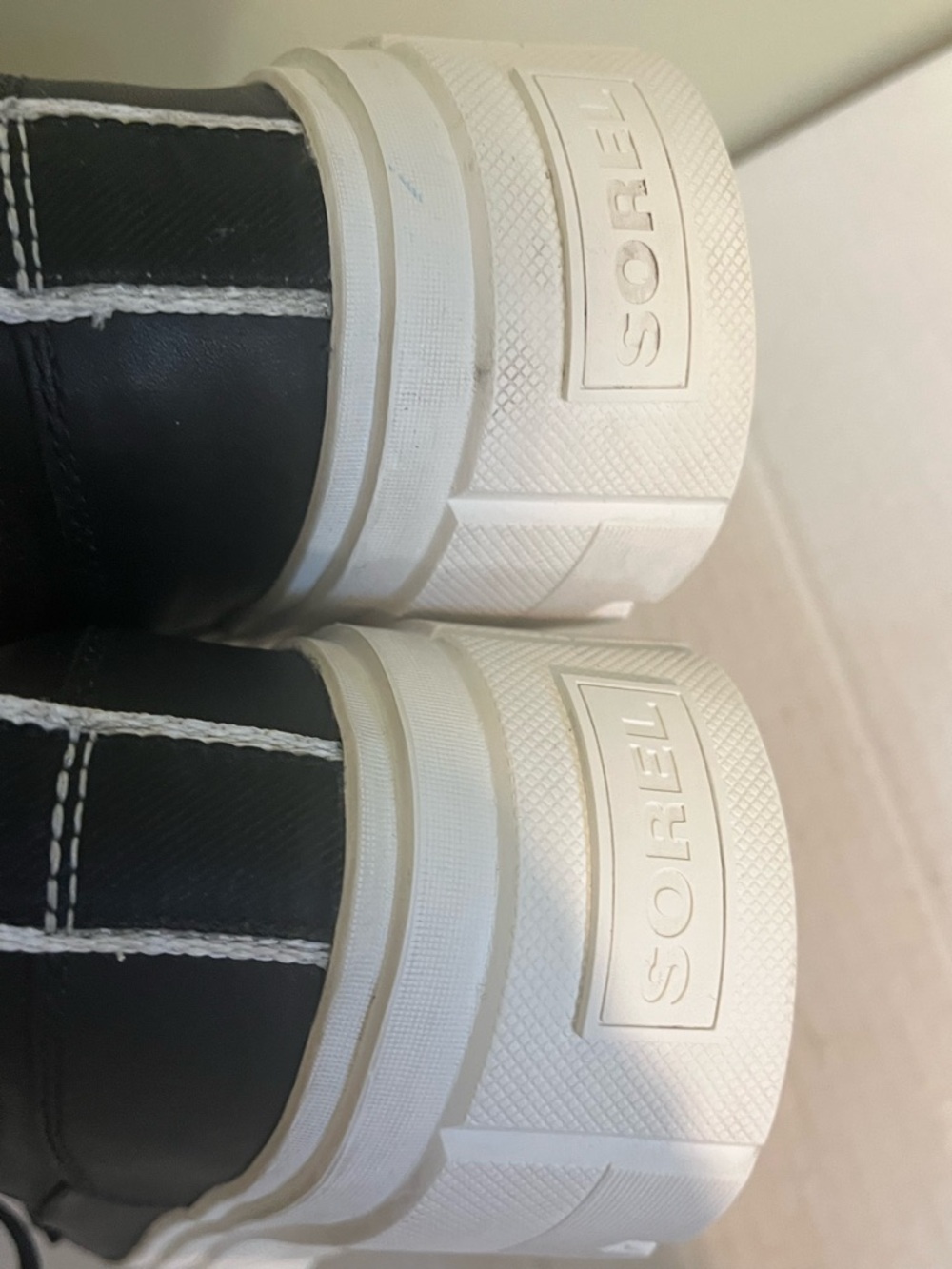 Sorel Caribou X Chunky Platform Waterproof Black Leather Sneaker Size 7.5 - Picture 8 of 13